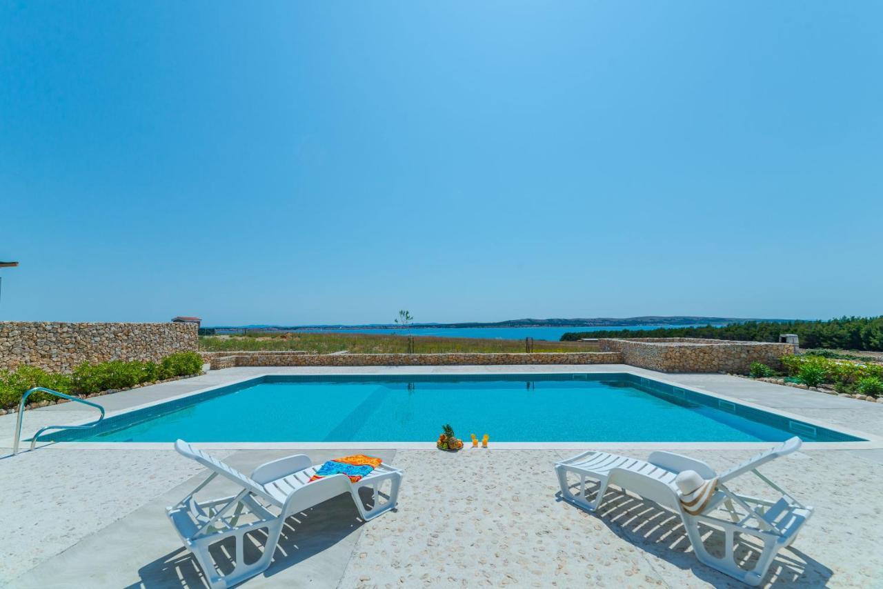 Isola Bella Pag Aparthotel Povljana Exterior foto